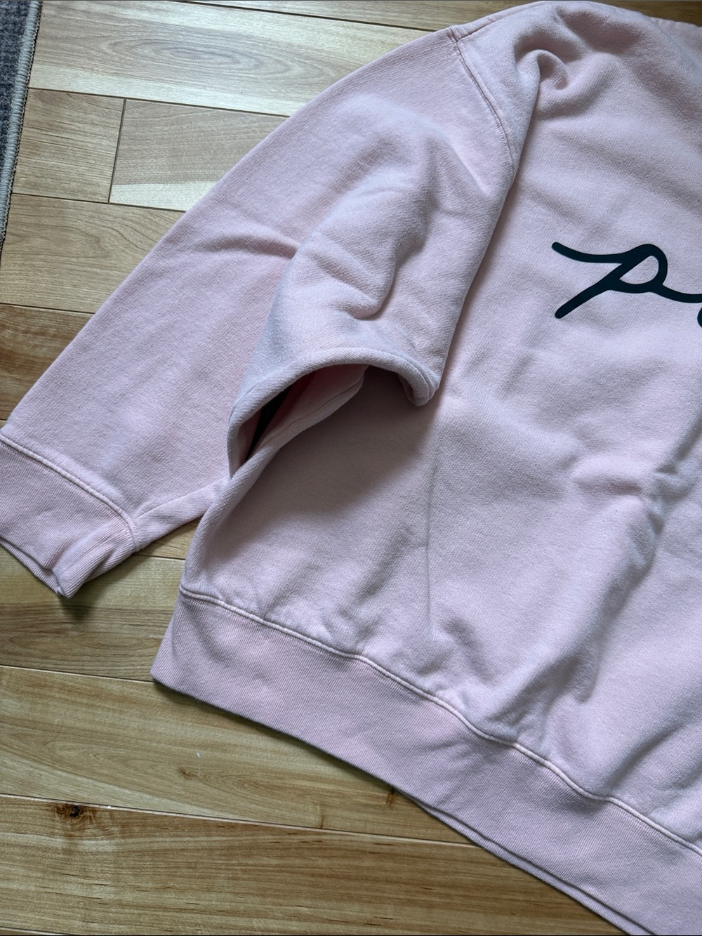 VS Pink Crewneck Sweatshirt - Pink - Picture 2 of 4